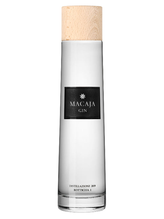 Gin Macaja distillazione 2019 con calici