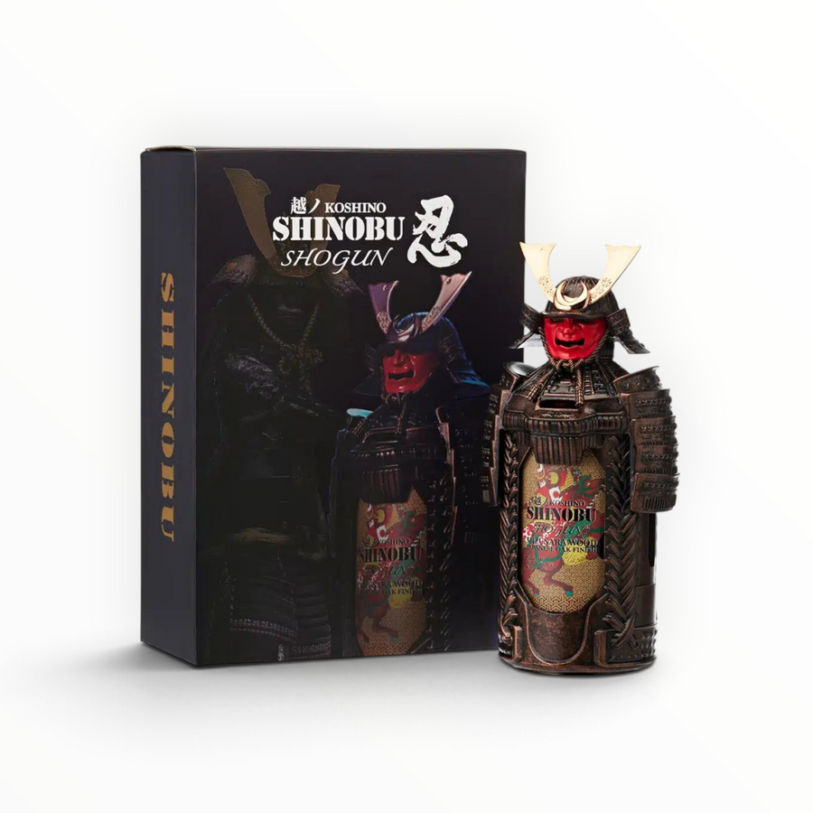 Whisky giapponese Floppypipe Shinobu Shogun in bottiglia a forma di armatura samurai con cofanetto regalo nero