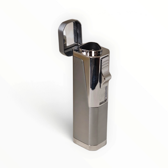 Accendino Eurojet 3 jet flame color argento con finiture cromate, ideale per sigari, venduto da Floppypipe.