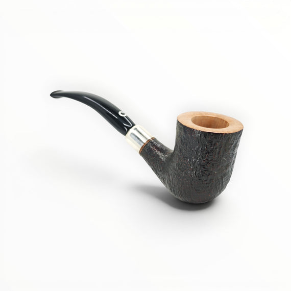 Pipa Floppypipe Il Ceppo Bent Tulipano sabbiata scura con ghiera in argento lavorato e bocchino in metacrilato nero.