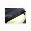 Portatabacco Floppypipe avvolgibile in vera pelle nera artigianale, interno chiaro, dettaglio Made in Italy.