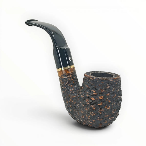 Floppypipe Pipa Talamona Rusticata Latakia 863 Bent Apple pipe with a rustic dark briar bowl, smooth natural briar shank, and black mouthpiece with gold band.