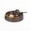 Set Floppypipe Sherlock Holmes in ceramica marrone lucida con vaso per tabacco, battipipa e posapipe con profili oro