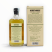 Bottiglia e astuccio di Floppypipe Shinobu Pure Malt Whisky giapponese leggermente torbato con finitura in rovere Mizunara