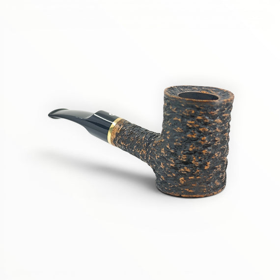 Floppypipe Pipa Talamona Rusticata Latakia 855 pipe with a rustic, dark briar bowl and black mouthpiece, gold band.