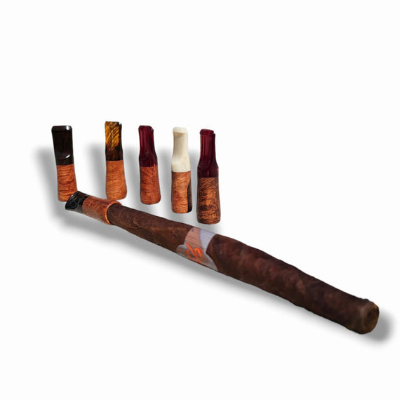 Bocchino Lubinski per Sigari Toscani  in radica e matacrilato colorato made in italy