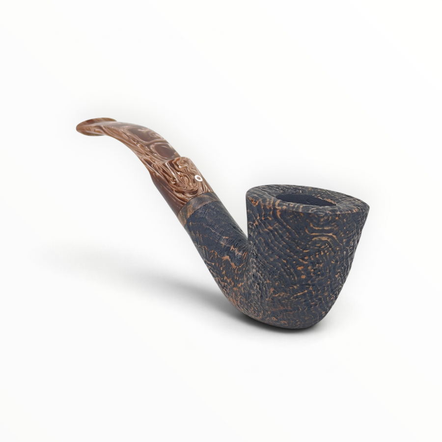Pipa Talamona Revolution Wood 807 Bent Dublin in radica sabbiata scura con bocchino curvo in metacrilato marmorizzato