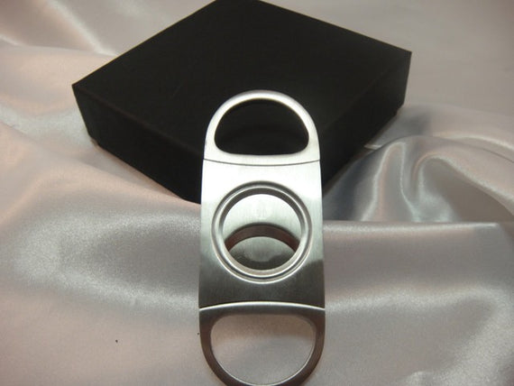 Tagliasigari in metallo con lame in acciaio